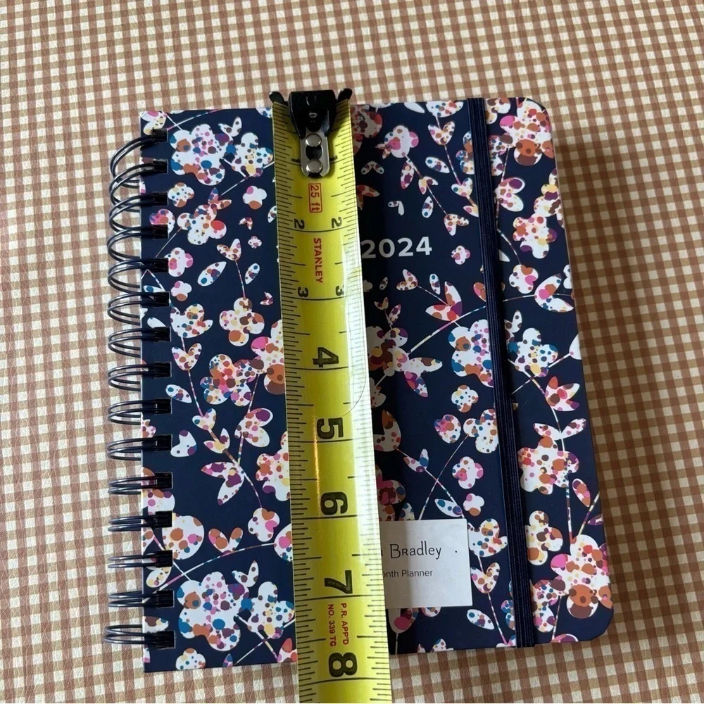 Vera Bradley‎ Floral notebook agenda 17 month planner 2023-2024. NEW
